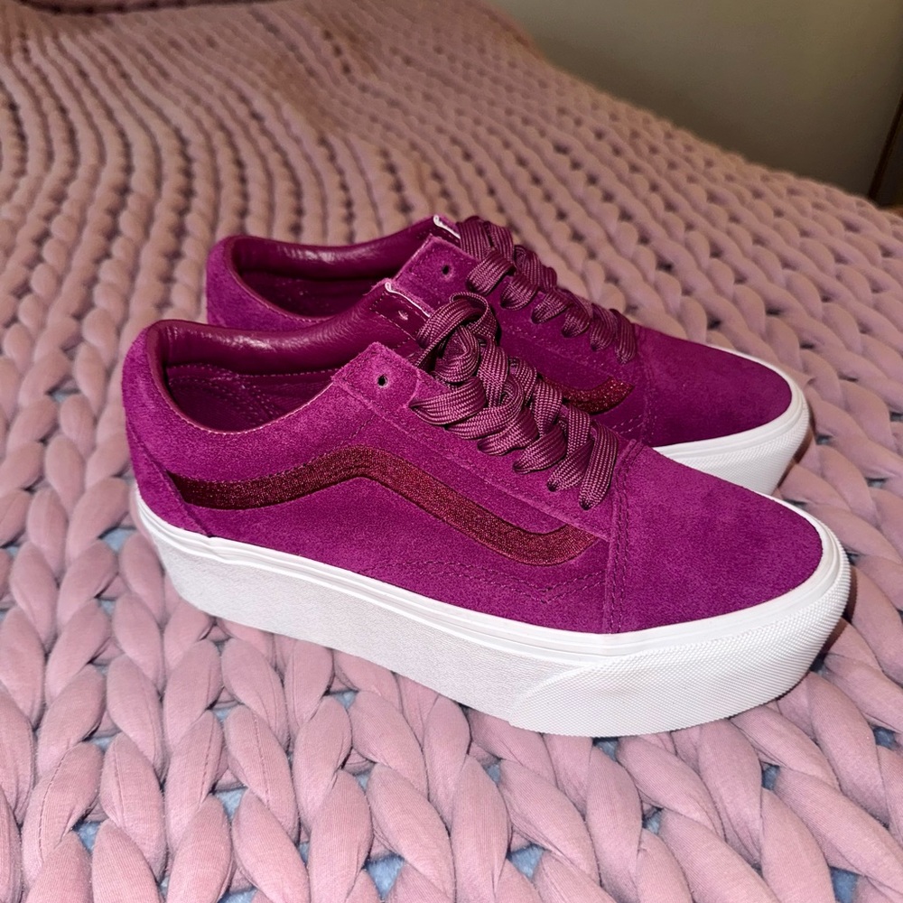 Vans Women's Fuchsia Suede Platform Sneakers